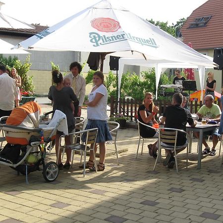 Hotel Pod Sluncem Třebíz Εξωτερικό φωτογραφία