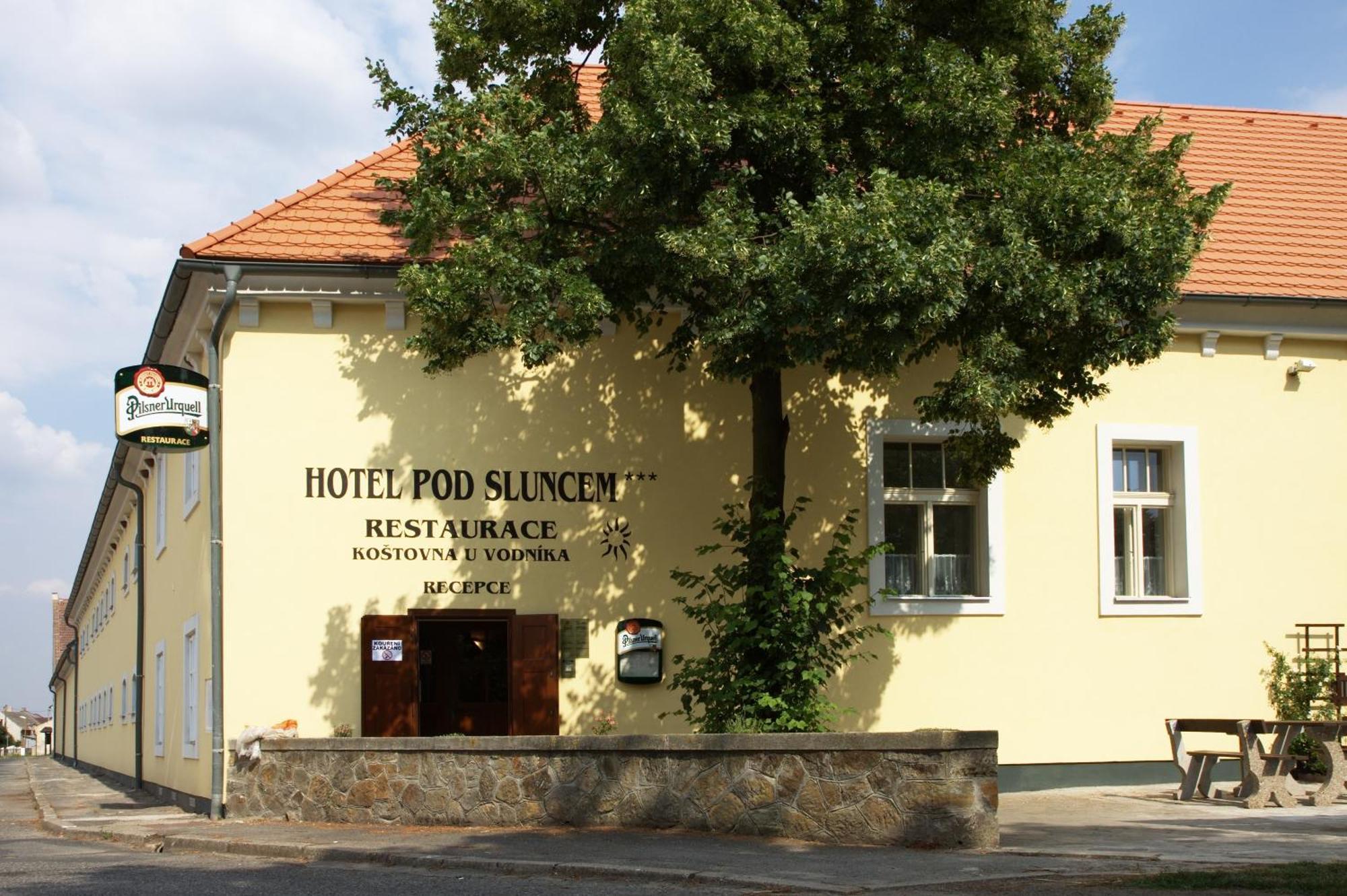 Hotel Pod Sluncem Třebíz Εξωτερικό φωτογραφία