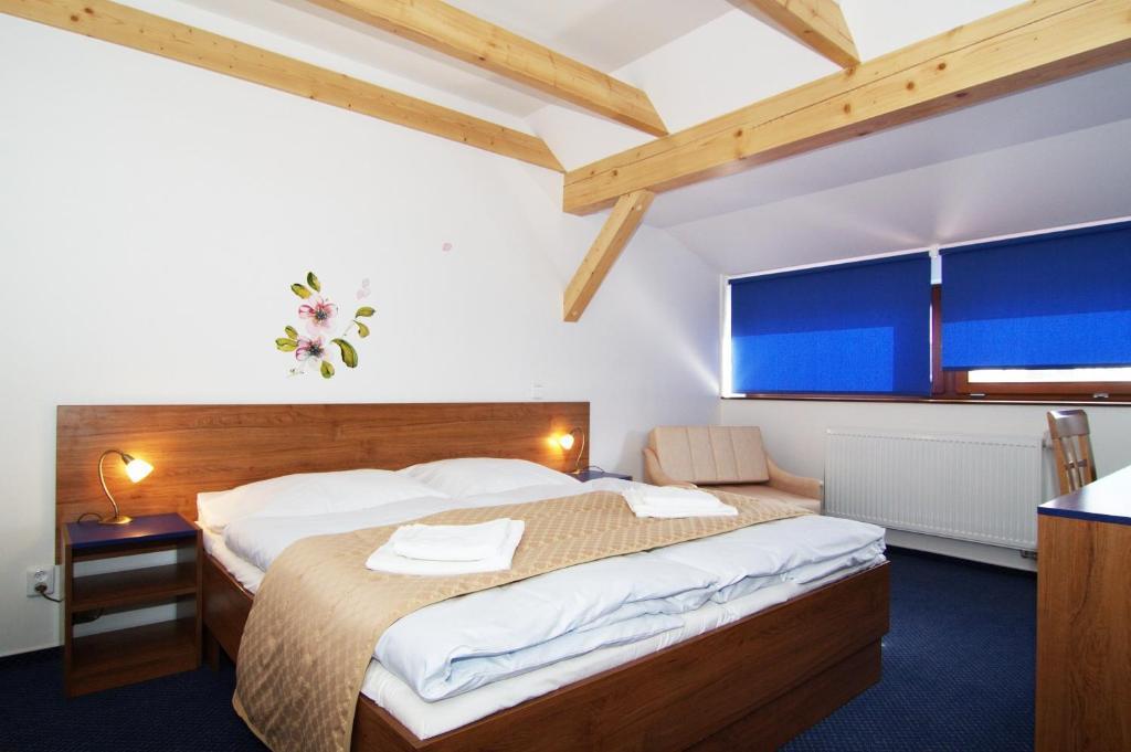 Hotel Pod Sluncem Třebíz Εξωτερικό φωτογραφία